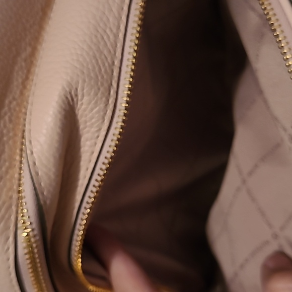 Michael Kors backpack - Picture 6 of 9